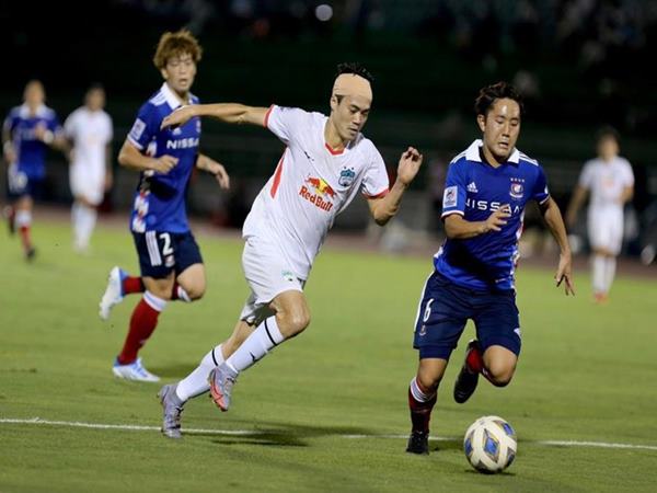 Bóng đá VN 29/4: HAGL tiếp tục thua đội á quân J-League Bóng đá VN 29/4: HAGL tiếp tục thua đội á quân J-League