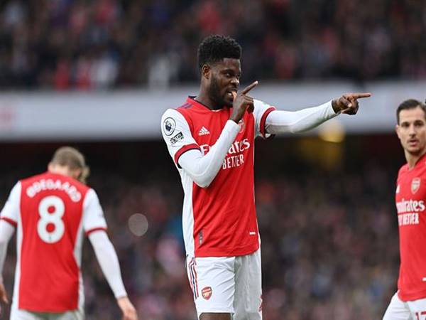 Bóng đá Quốc Tế 3/1: Điều kiện để Arsenal vô địch Ngoại hạng Anh Bóng đá Quốc Tế 3/1: Điều kiện để Arsenal vô địch Ngoại hạng Anh