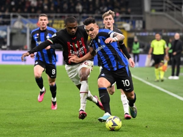Phong cách thi đấu đặc trưng của AC Milan và Inter Milan Phong cách thi đấu đặc trưng của AC Milan và Inter Milan